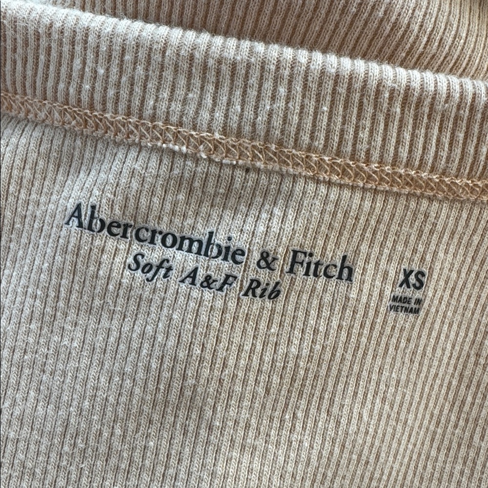 Abercrombie & Fitch soft A&F tan ribbed knit snap neckline crop tank top size XS - Picture 7 of 9